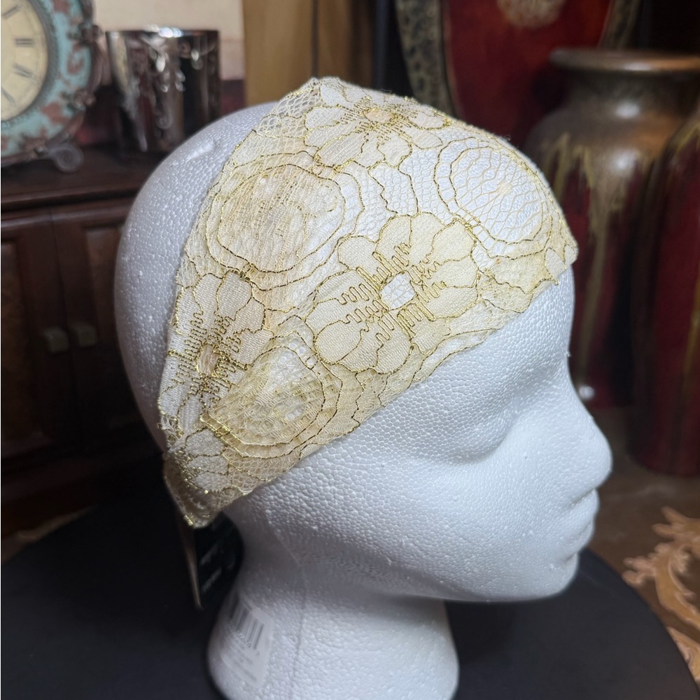Chic Gold Lace Cap